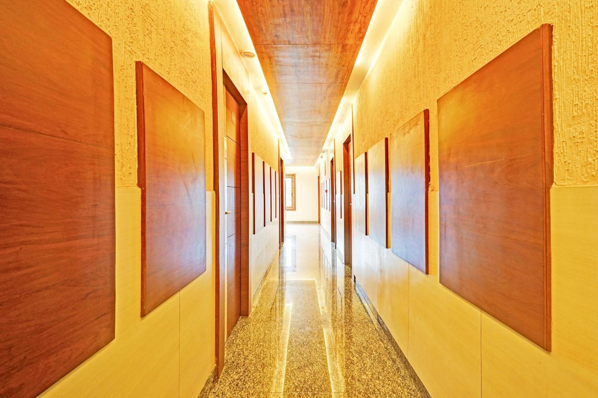Hotel Super Townhouse Indiranagar Bangalore Exterior foto