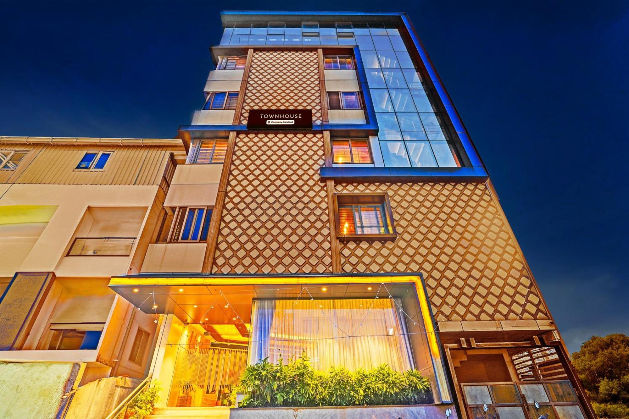 Hotel Super Townhouse Indiranagar Bangalore Exterior foto