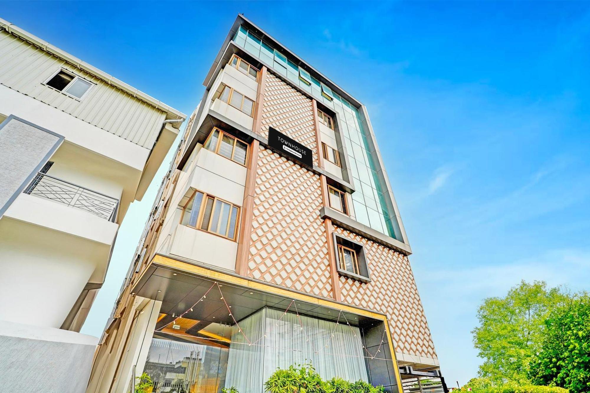 Hotel Super Townhouse Indiranagar Bangalore Exterior foto
